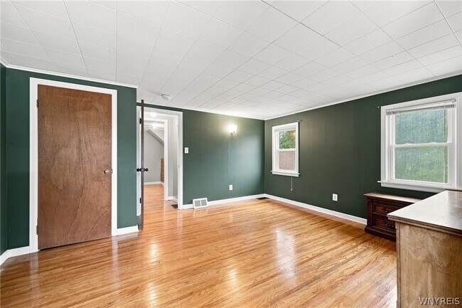 Building Photo - 4643 Patricia Dr
