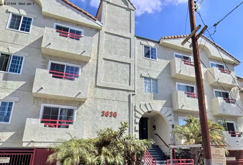 Building Photo - 3838 Vinton Ave