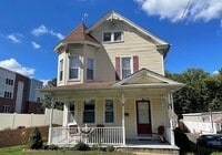 Building Photo - 518 Davisville Rd