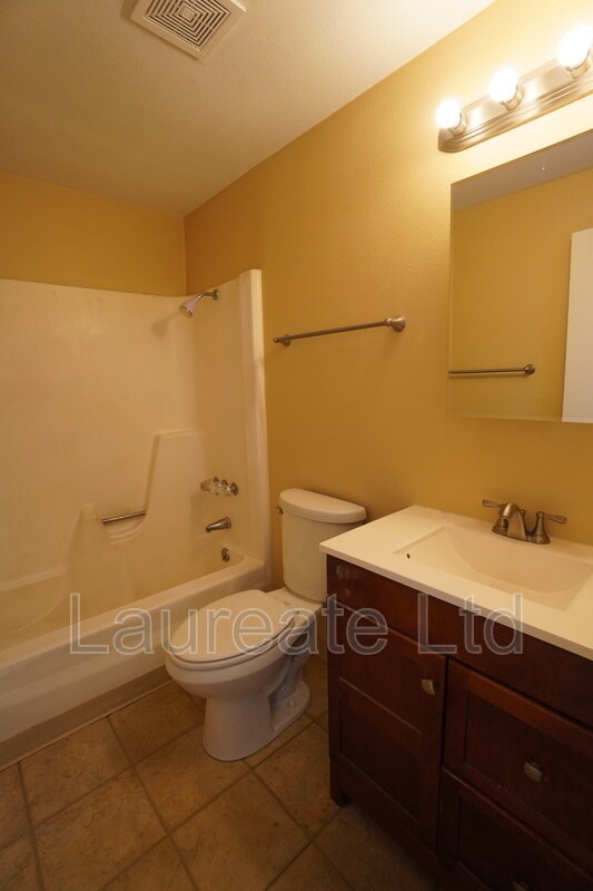 Building Photo - 13928 E Utah Cir