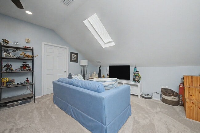 Building Photo - FIVE Bedroom Home in Bluewater Bay