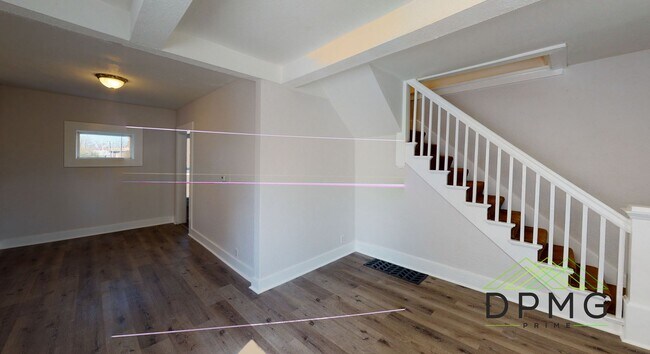 Building Photo - 325 E Hillsdale St