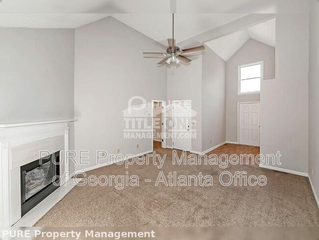 Building Photo - 52 E Boxwood Dr SE