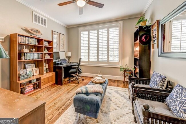 Building Photo - 28 Collier Rd NW