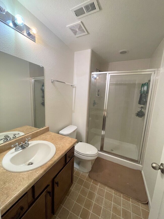 Building Photo - Spacious Charmer in sought after Meridian Ranch community- 2 houses from park