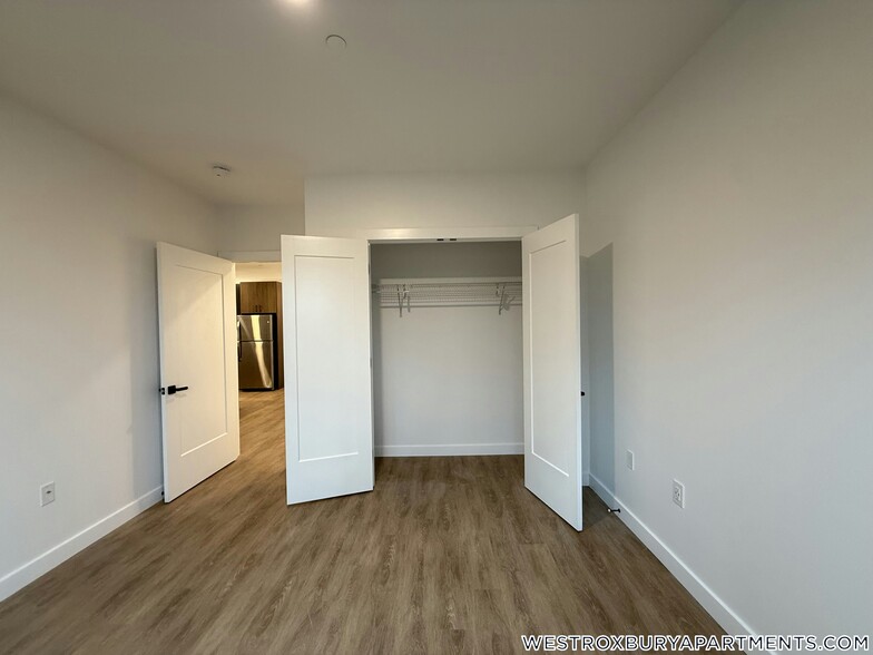 Building Photo - 199 Gardner St