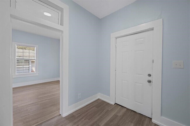 Primary Photo - 1511 36th St