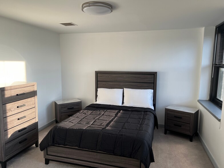 Main Bedroom - 67 Public Sq