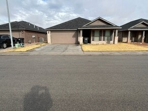 Building Photo - Beautiful Home in North Park