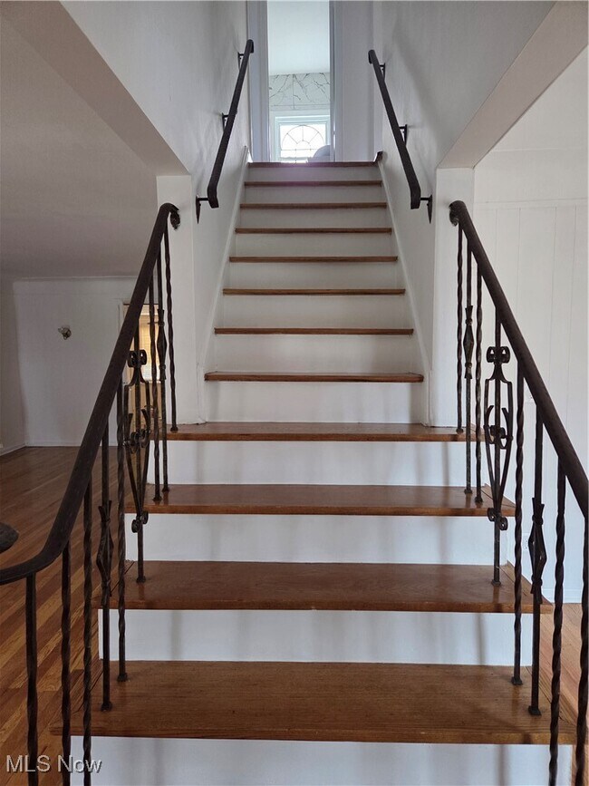 Building Photo - 3698 Washington Blvd