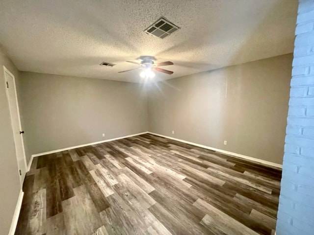 Building Photo - 120 York Dr