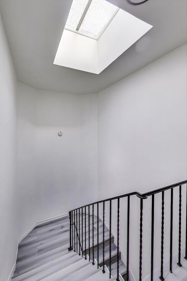 Building Photo - 5492 Ruth Ave