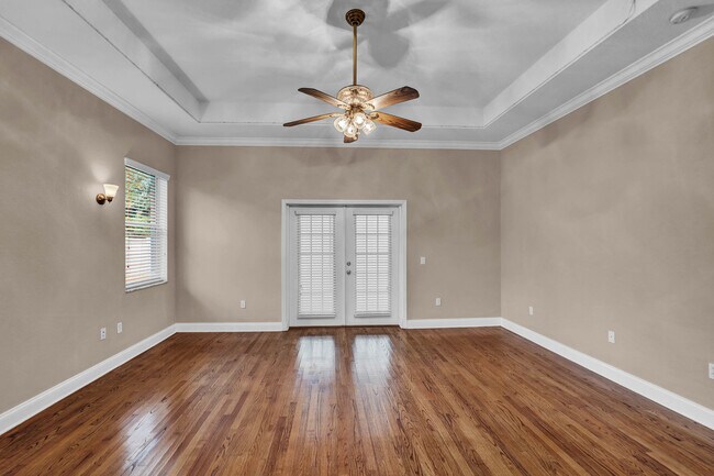 Main Bedroom. - 832 Ashton Oaks Cir