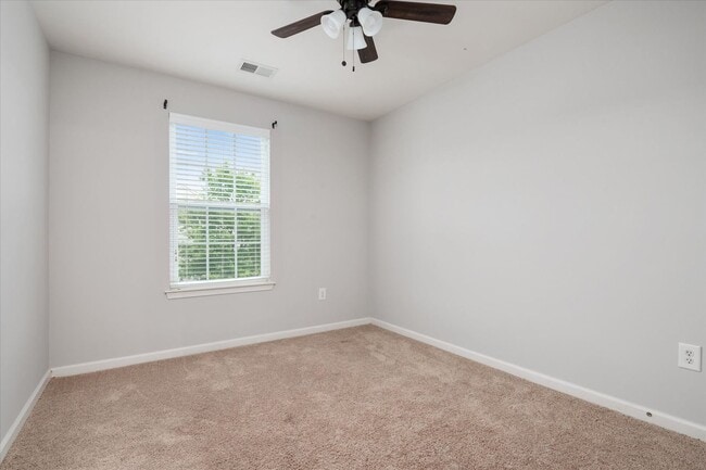 Building Photo - Tanyard Springs Townhome