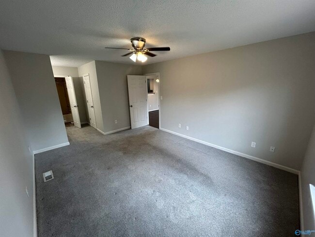 Building Photo - 109 Portal Ln