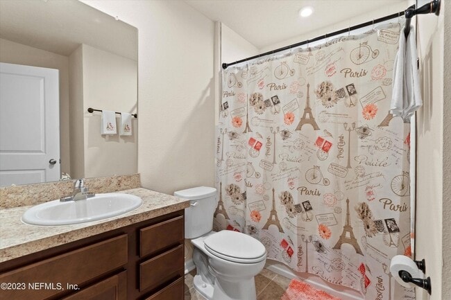 Building Photo - 5893-A Creekside Crossing Unit