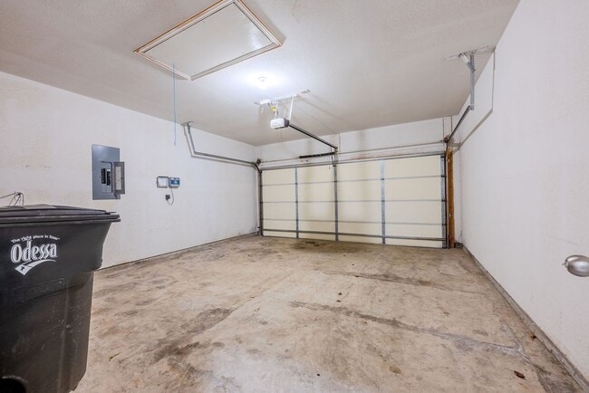 Building Photo - 7 Glass Ranch Rd