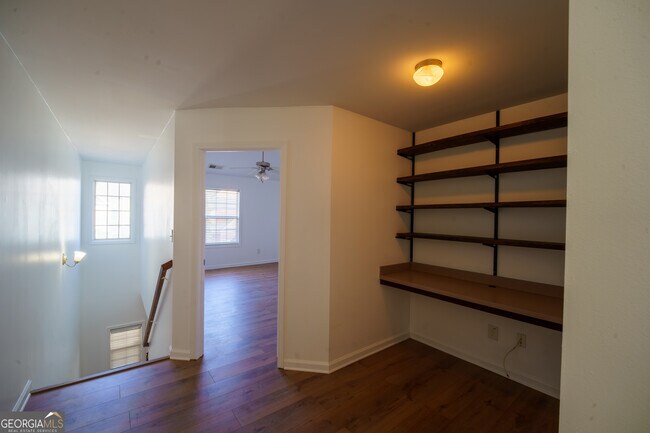 Building Photo - 2555 Flat Shoals Rd