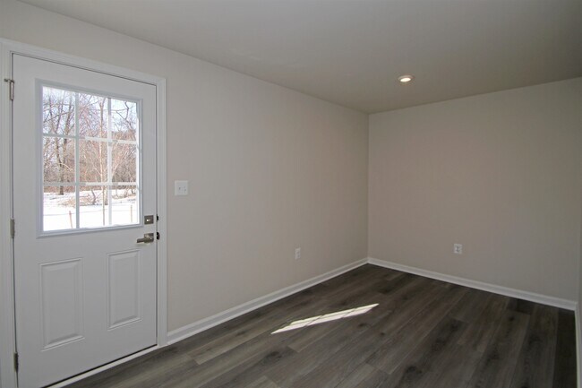 Building Photo - 2878 Orchard Ln