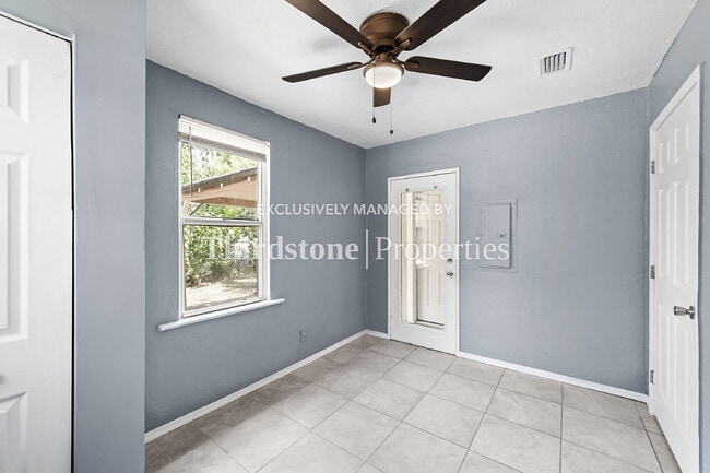 Building Photo - 2793 Fitzgerald St