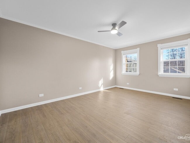 Building Photo - 327 Loomis St