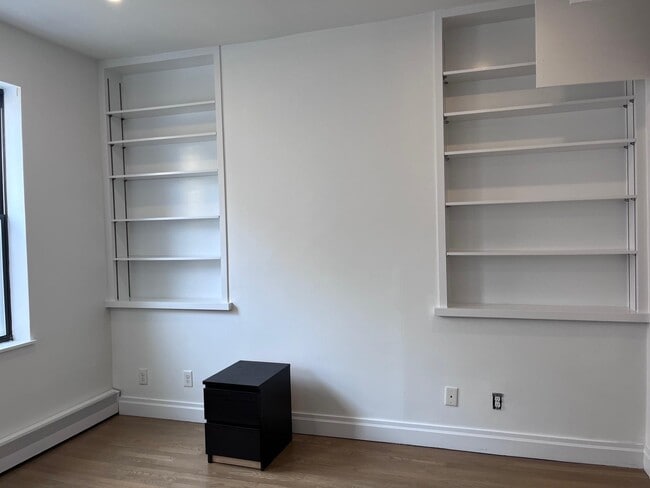 Building Photo - 259 12th St