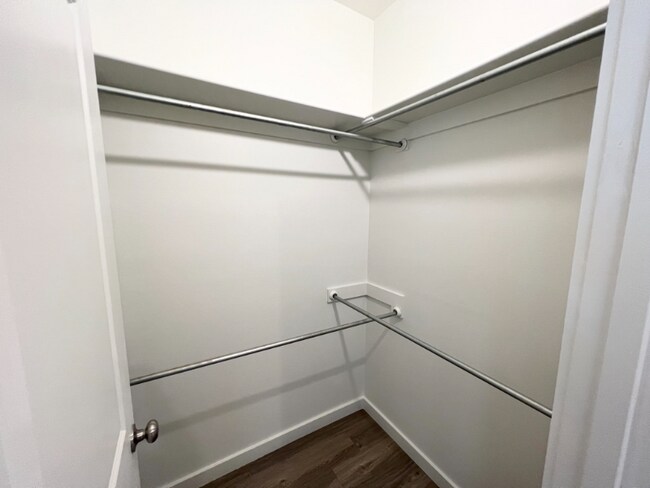 Building Photo - 5527 Itasca St