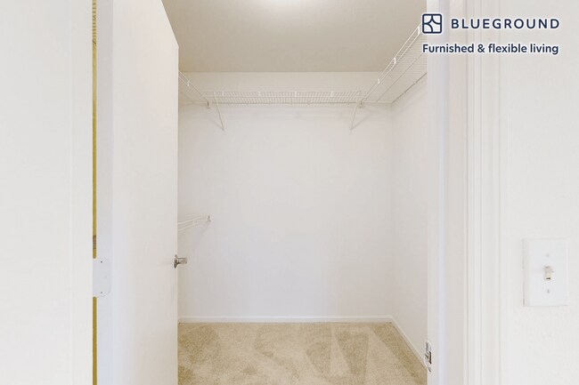 Building Photo - 313 Avalon Cir