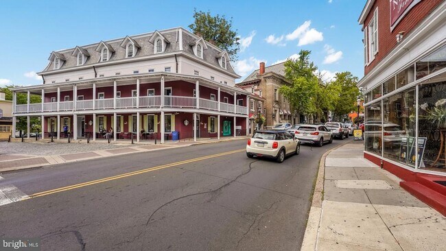 Building Photo - 22 N Main St