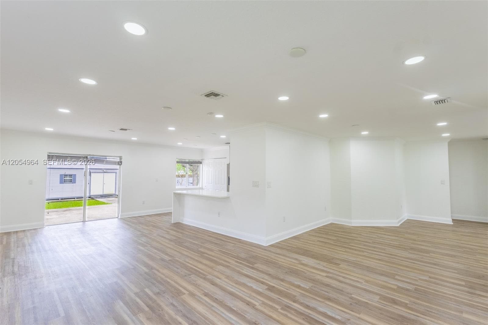 Building Photo - 30 NW 159th St
