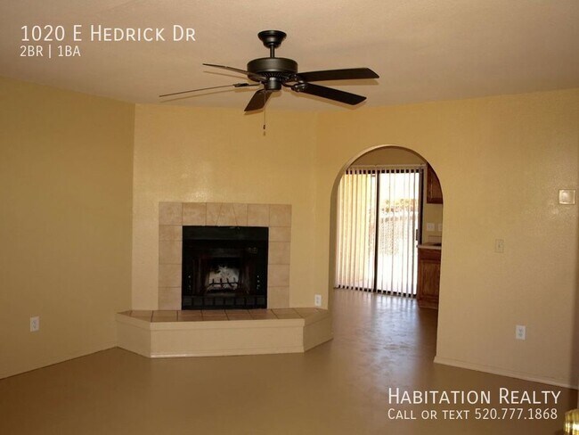 Building Photo - August Pre-Lease!! 2Bed/1Bath Hedrick Acre...