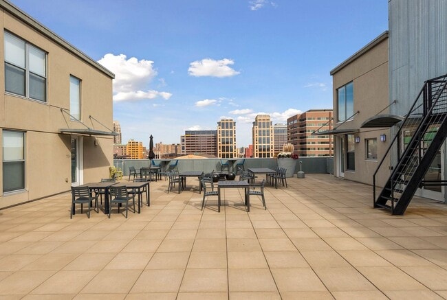 Building Photo - *Rarely Available* 3 Bedroom 2 Bathroom Penthouse At The Sexton Lofts!
