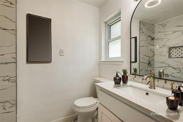 Building Photo - 1309 White Cir