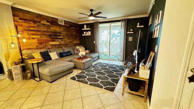 Primary Photo - 6475 Emerald Dunes Dr