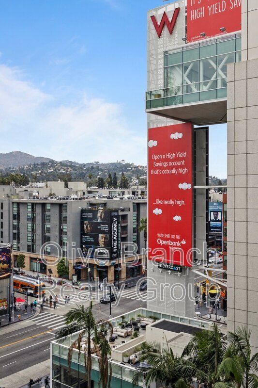 Building Photo - 6250 Hollywood Blvd