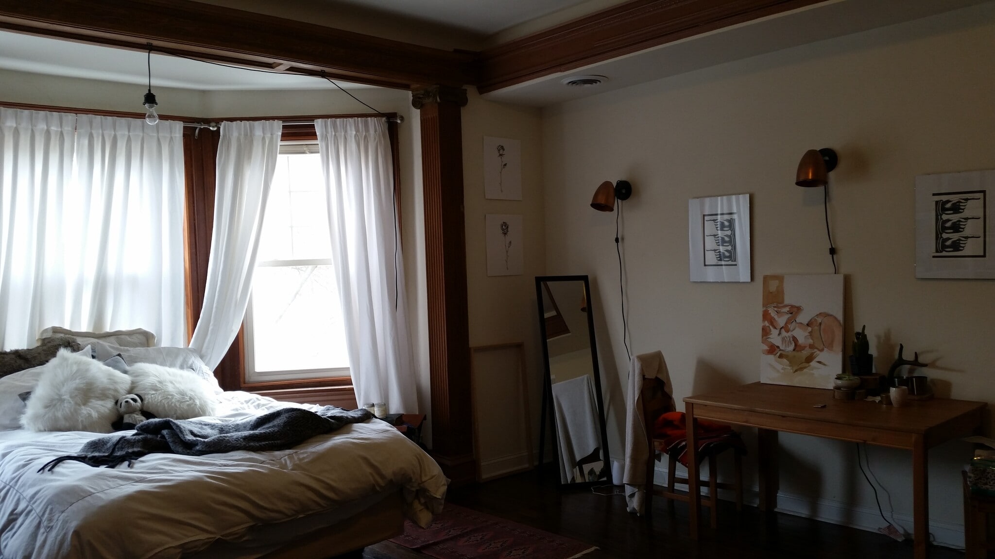front bedroom with bay window - 4228 Spruce St