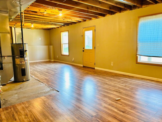 Building Photo - Beautiful Single Family Home, Sutter Woods...