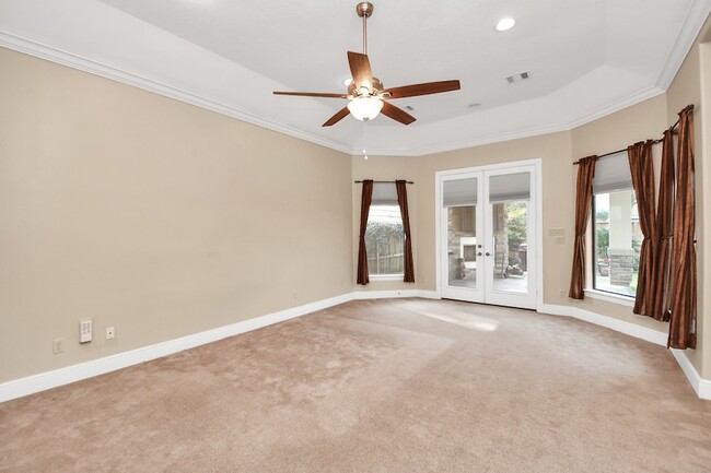 Building Photo - 1611 Lynnview Dr