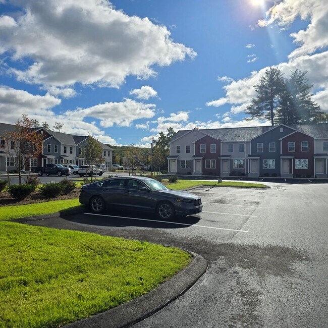 Building Photo - Megway Ct. (2-5)