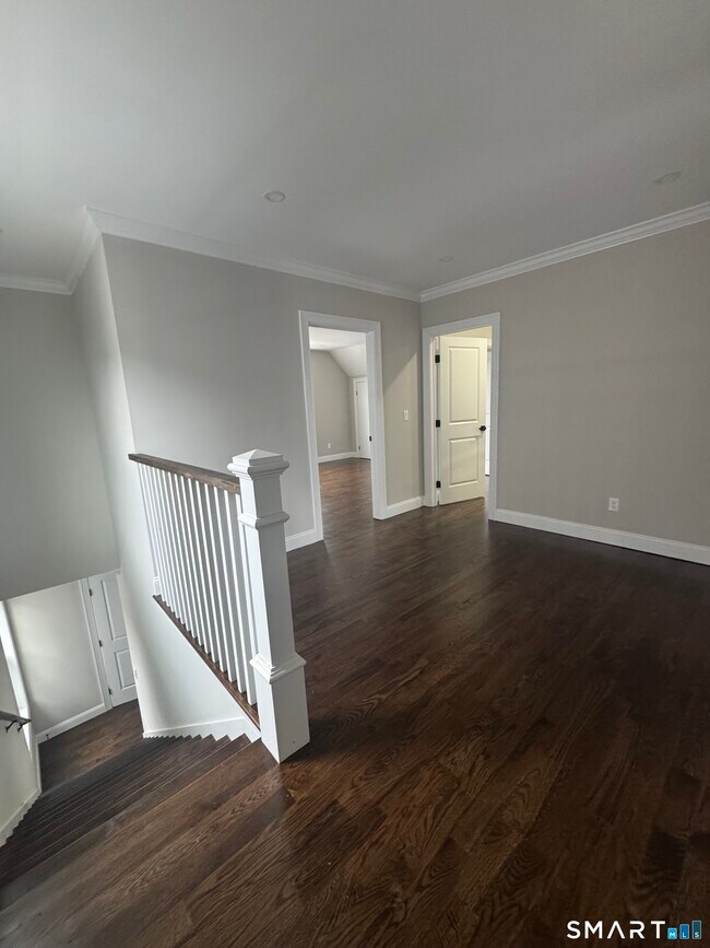 Building Photo - 281 Harriet St