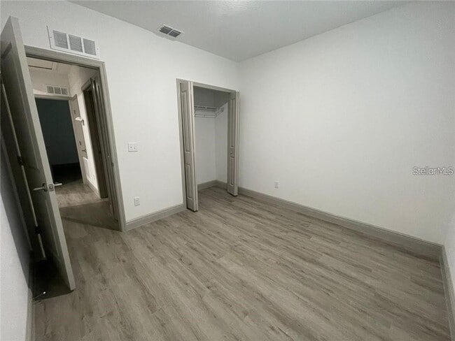 Building Photo - 227 Balboa Dr