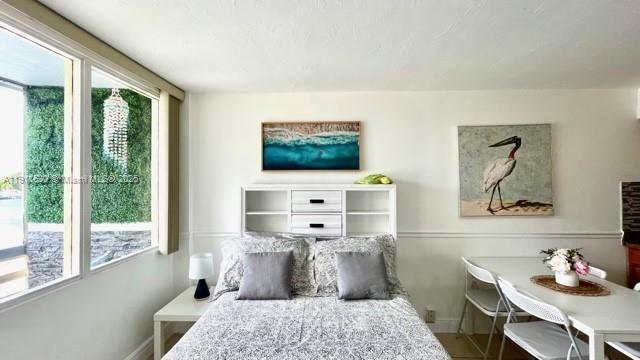 Building Photo - 6484 Indian Creek Dr