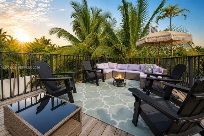 Building Photo - 3261 Seaward Dr