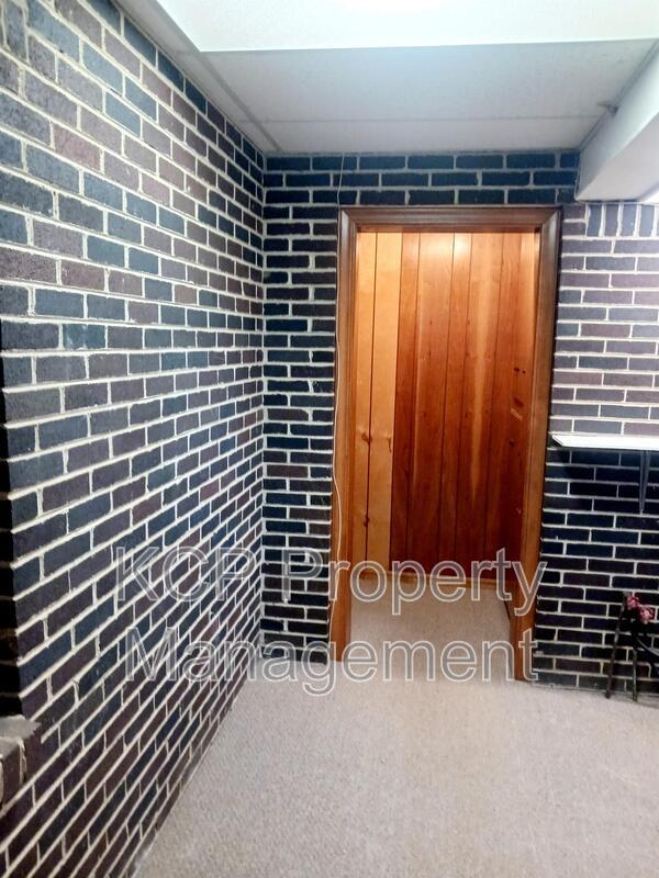 Building Photo - 600 Paw Paw Rd