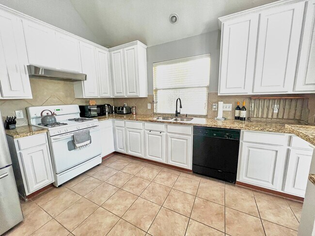 Building Photo - 7427 Parkcross Pl