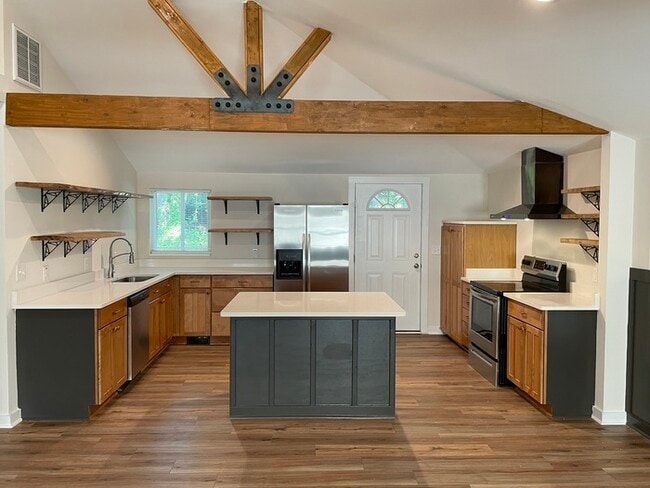 Building Photo - Neat Renovated House off Garner Rd