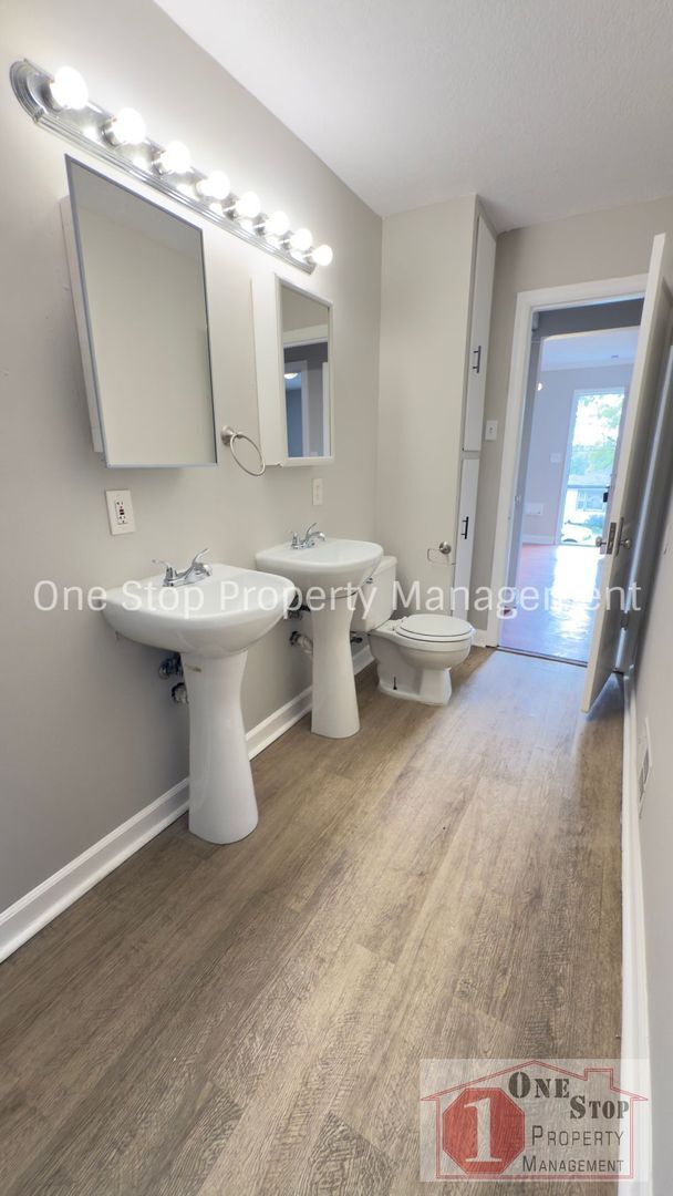 Building Photo - Beautiful 3 Bedroom 1 Bathroom Home in Kan...