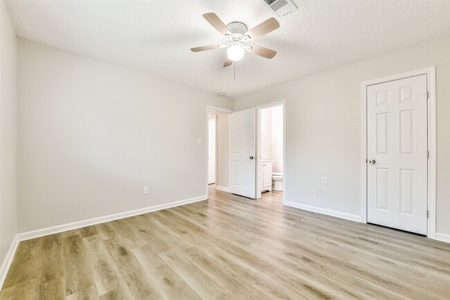 Building Photo - 515 Bellmar Ln