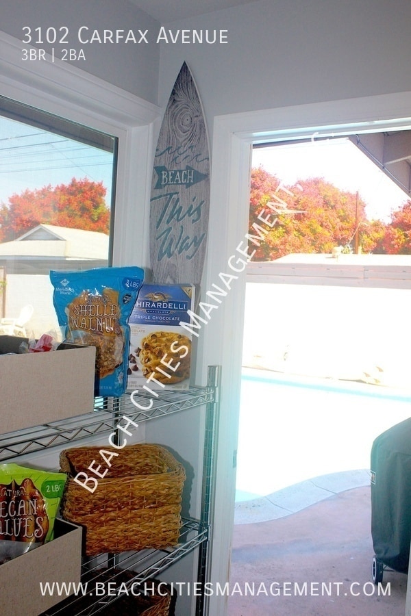 Building Photo - 3102 Carfax Ave