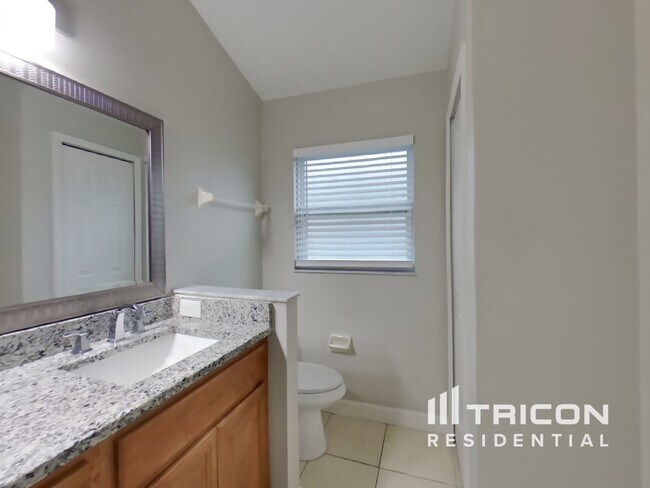 Building Photo - 7902 Oakstone Ct